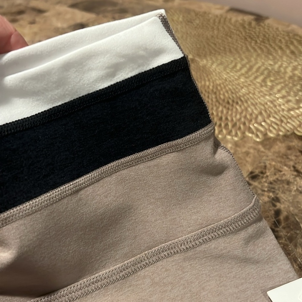Beyond Yoga Leggings - Picture 8 of 14